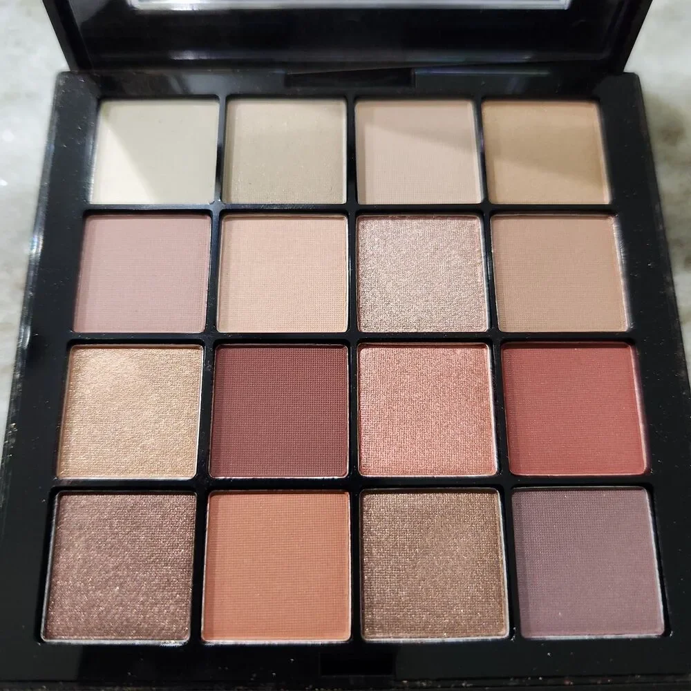NYX Pro Makeup Ultimate WARM NEUTRALS Eye & Face Color Palette -EyeShadow